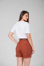 Camiseta Karine "Tall girls, big vibes"